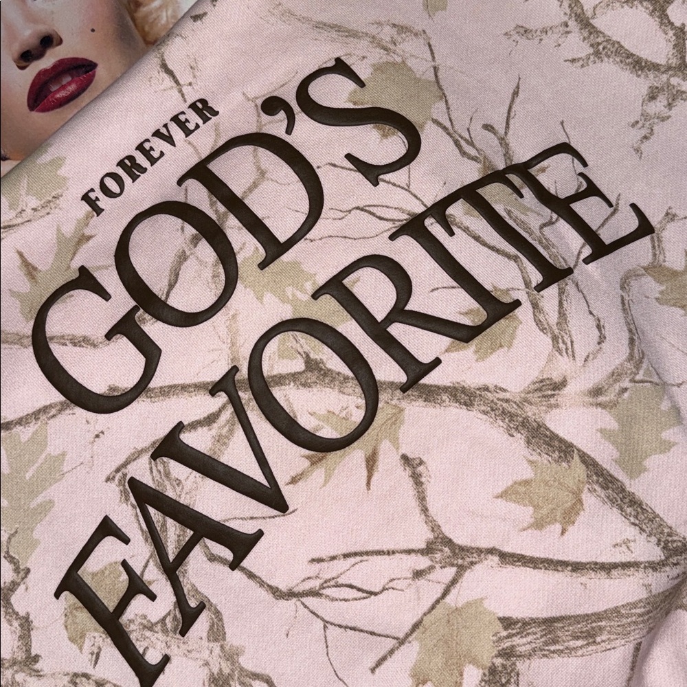 🙏🏼 ♥️ 🙏🏼• 💎 REVIVAL Club x Camo Era x Favorite Vibes… 💎
